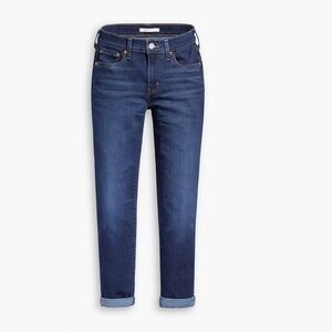 Levi’s boyfriend jeans. W29 x L27